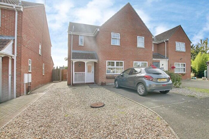 3 Bedroom Semi-Detached House To Rent In Dagless Way, March, PE15