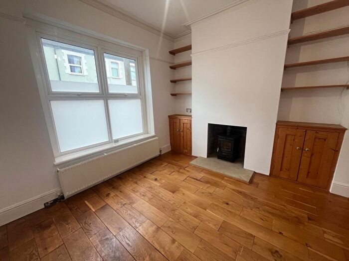 2 Bedroom House To Rent In Springfield Place, Pontcanna, Cardiff, CF11