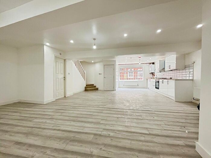 2 Bedroom Terraced House To Rent In Albert Street, Newark, NG24
