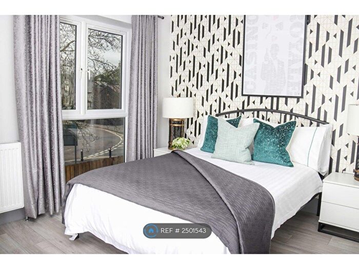 5 Bedroom Semi-Detached House To Rent In Butterworth Path, Luton, LU2