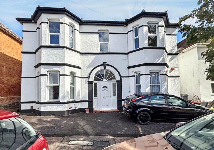 1 Bedroom Flat For Sale In Flat, Drummond Road, Bournemouth, Dorset, BH1