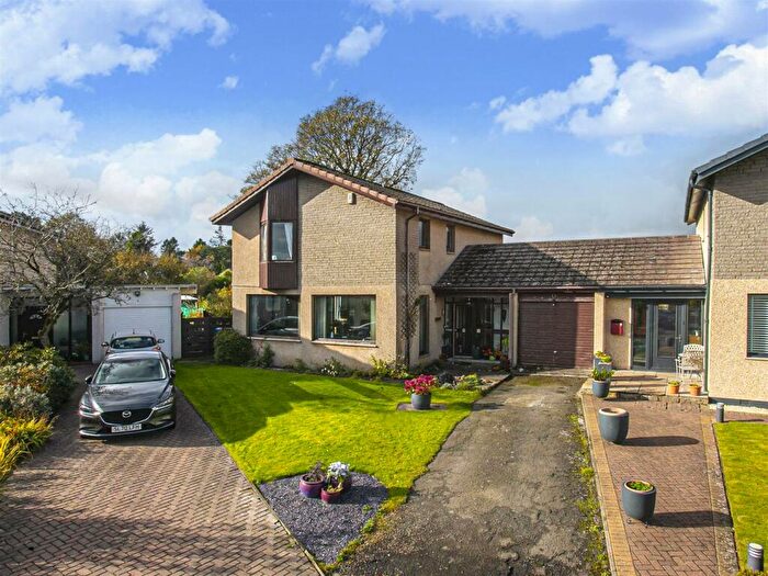 4 Bedroom Detached House For Sale In Milesmark Court, Dunfermline, KY12