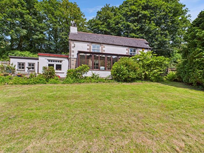 3 Bedroom Property For Sale In Gilbert's Coombe, Redruth - Pretty Detached Cottage, TR16