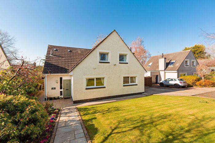 4 Bedroom Detached House For Sale In Rowanlea, Upper Broomieknowe, Lasswade, EH18