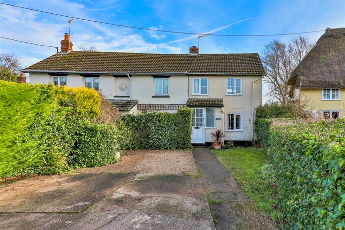 2 Bedroom Cottage For Sale In The Causeway, Hitcham, Ipswich, IP7