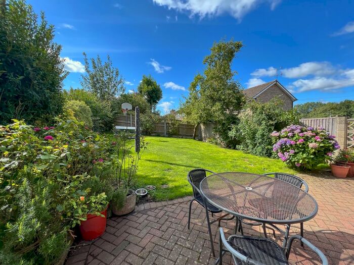 3 Bedroom Semi-Detached House For Sale In Wordsworth Rise, East Grinstead, RH19
