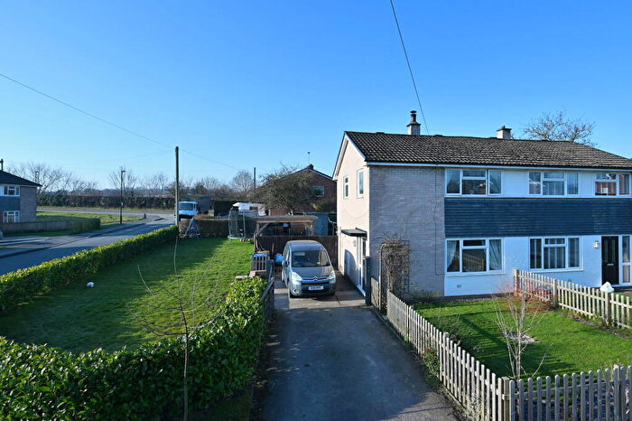 3 Bedroom Semi-Detached House For Sale In Marina Way, Ripon, HG4