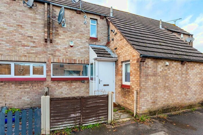 2 Bedroom Terraced House To Rent In Broomfields Court, Basildon, Essex, SS13