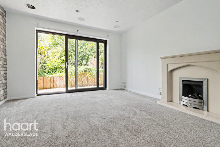 6 Bedroom Detached House To Rent In Resolution Close, Chatham, ME5