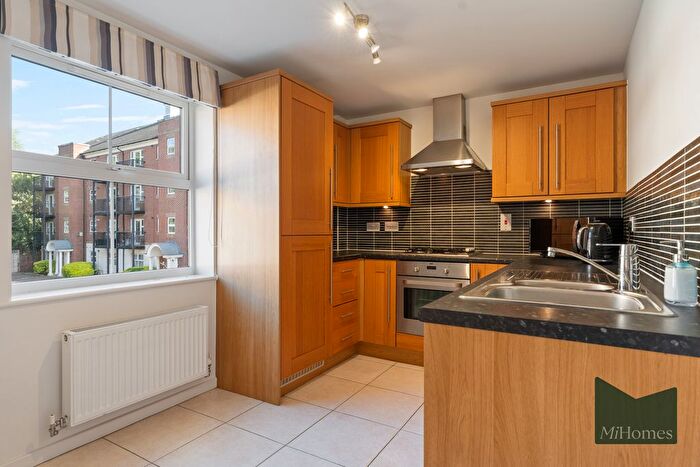 2 Bedroom Flat To Rent In Coppetts Road, Muswell Hill, N10