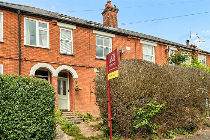 3 Bedroom Terraced House For Sale In Cambridge Road, Crowthorne, Berkshire, RG45