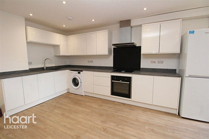 3 Bedroom Apartment To Rent In Norfolk Street, Leicester, LE3