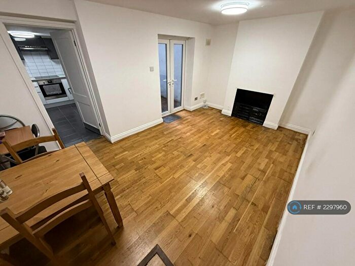 1 Bedroom Flat To Rent In Eversholt Street, London, NW1