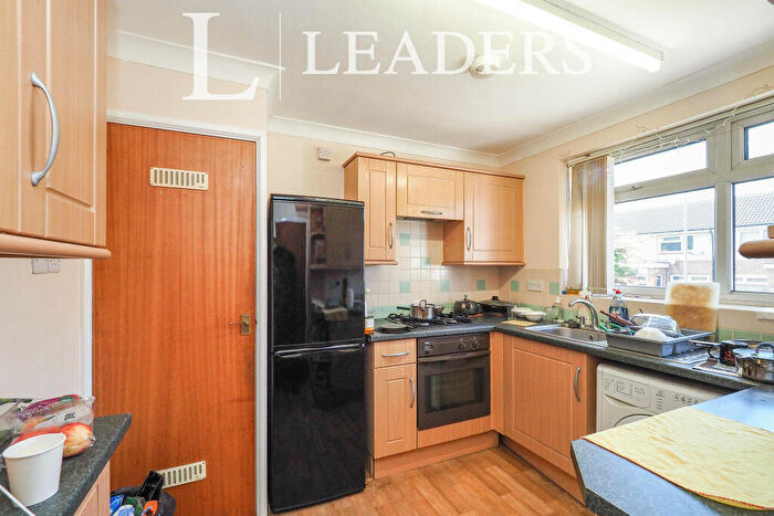 2 Bedroom Bungalow To Rent In Calverton Road, NG5