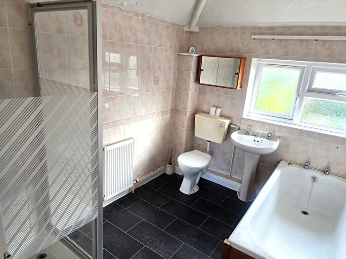 2 Bedroom End Of Terrace House To Rent In Oakfield Road, Market Drayton, TF9