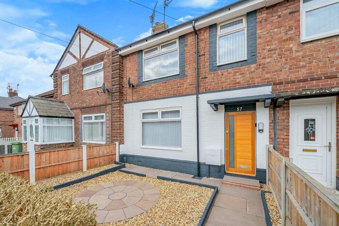 3 Bedroom Terraced House To Rent In Henderson Road, Widnes, Cheshire, WA8