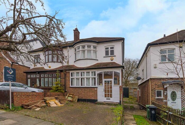 3 Bedroom Semi-Detached House To Rent In Norwood Park Road, West Norwood, SE27
