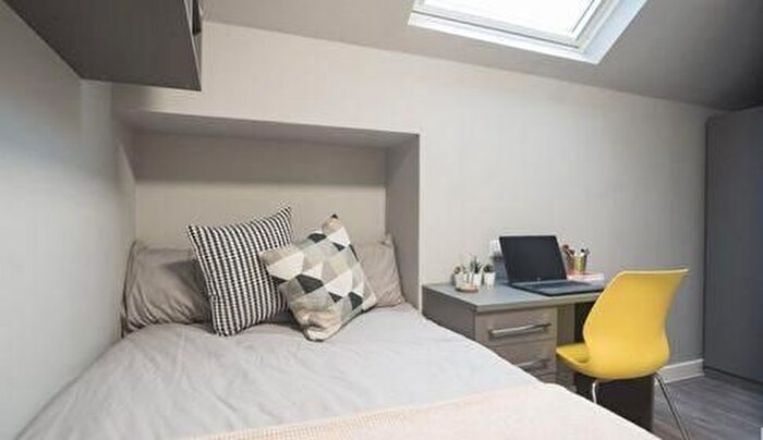 1 Bedroom Flat To Rent In Cromwell Range, Manchester, M14