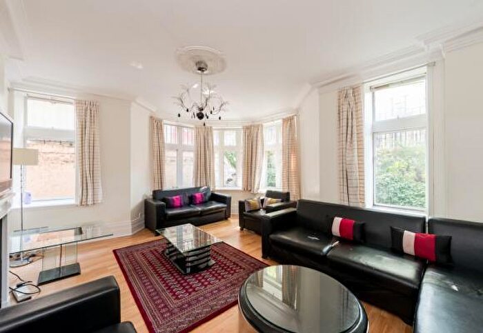 4 Bedroom Property To Rent In Manor House, Marylebone Road, NW1