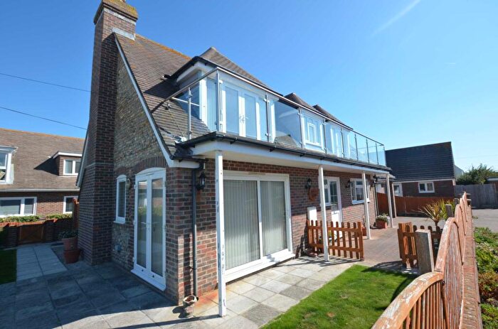 4 Bedroom Detached House To Rent In Barn Walk, East Wittering, PO20