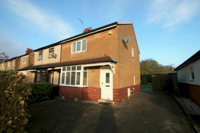 2 Bedroom Semi-Detached House To Rent In Park Avenue, Yeadon, Leeds, LS19