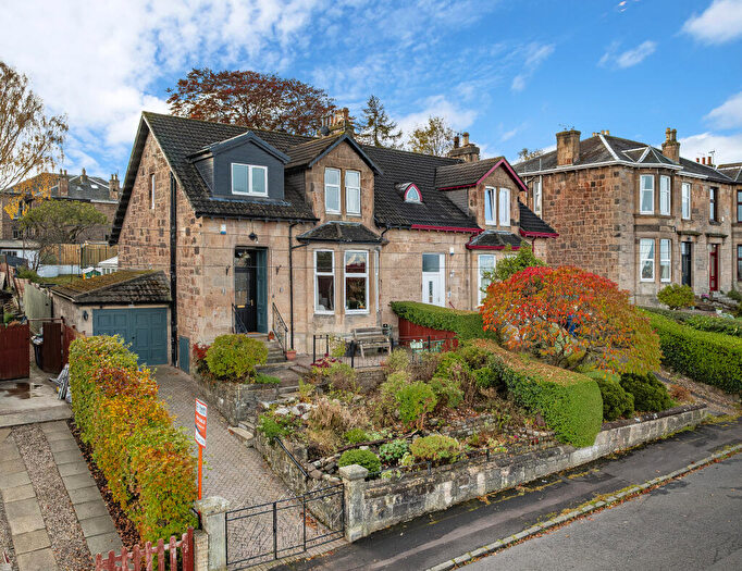 3 Bedroom Semi Detached House For Sale In Mitchell Drive, Burnside, Glasgow, G73