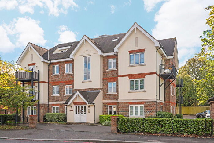 2 Bedroom Flat For Sale In Cheam Road, Sutton, SM1