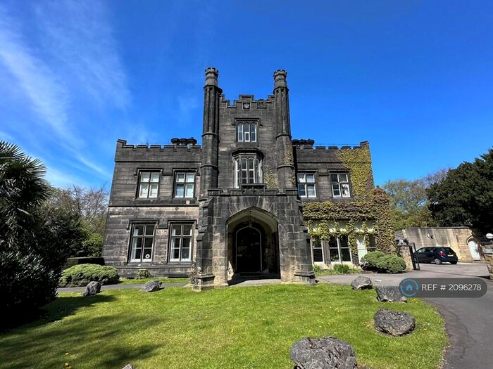2 Bedroom Flat To Rent In Headingley Castle, Leeds, LS6