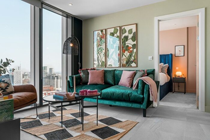 2 Bedroom Flat To Rent In Broad Street, Birmingham, B15