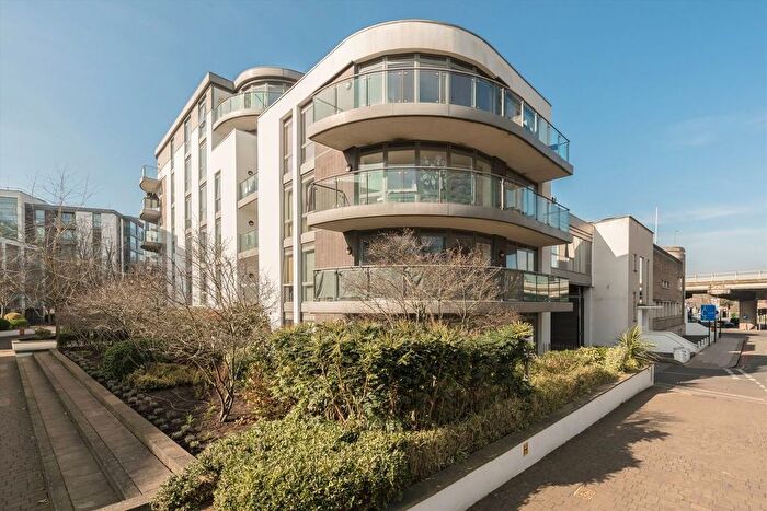 Studio To Rent In Clayponds Lane, Brentford, TW8