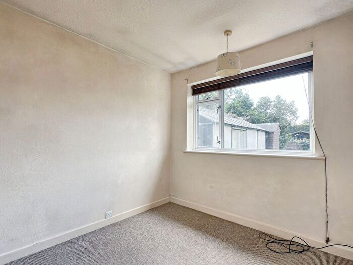 2 Bedroom Bungalow For Sale In Woodfield Road, Harrogate, HG1