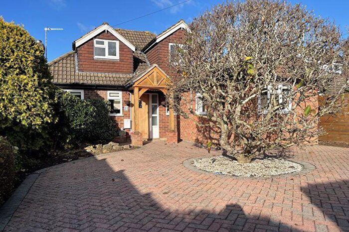 4 Bedroom Detached Bungalow For Sale In Lower Wood Road, Esher, KT10