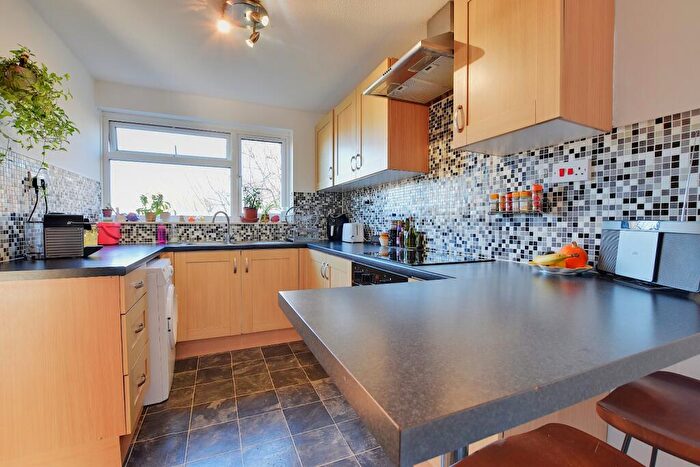 1 Bedroom Flat For Sale In Heywood Court, Heywood Way, Heybridge, CM9