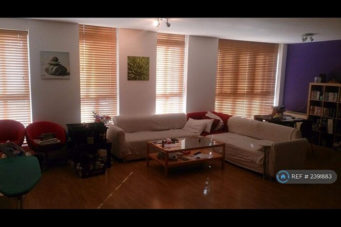 2 Bedroom Flat To Rent In St James Barton, Bristol, BS1