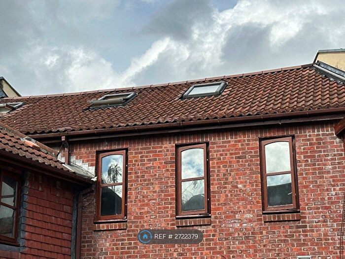 Studio To Rent In Thornleigh Road, Bristol, BS7