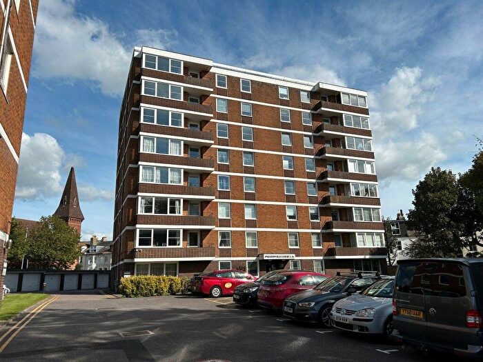 2 Bedroom Flat To Rent In Prestonville Court, Dyke Road, Brighton, BN1