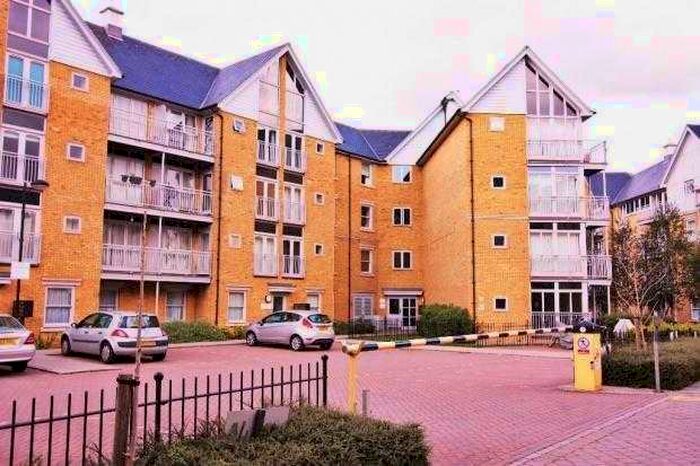 1 Bedroom Apartment To Rent In St Andrews Close, Canterbury, CT1