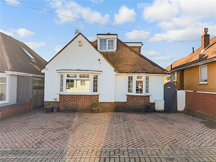 4 Bedroom Chalet For Sale In Farm Hill, Woodingdean, Brighton, East Sussex, BN2
