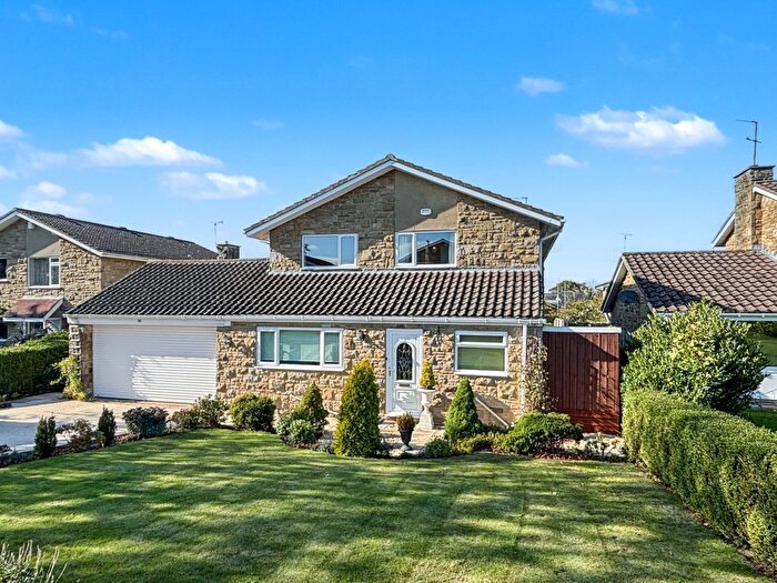 4 Bedroom Detached House For Sale In Walton Park, Pannal, Harrogate, HG3