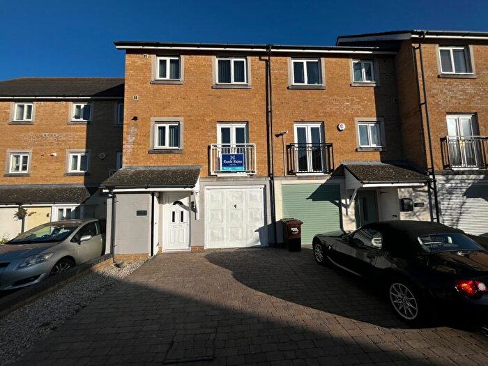 4 Bedroom Terraced House To Rent In Centurion Gate, Southsea, Hampshire, PO4