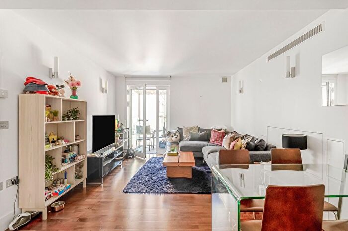 2 Bedroom Flat To Rent In Weymouth Street, London, W1W