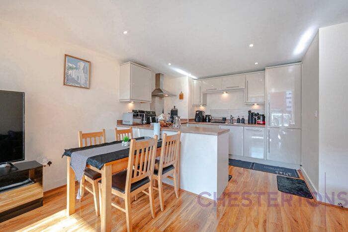 2 Bedroom Flat To Rent In Drift Court, Basin Approach, E16