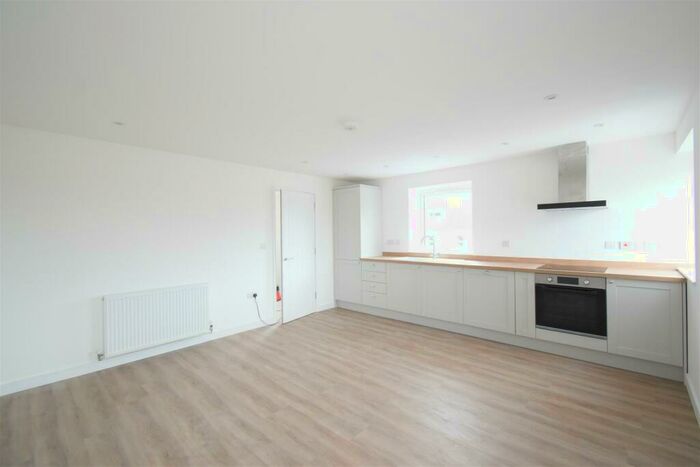 2 Bedroom Apartment To Rent In Kingsway, St. George, Bristol, BS5