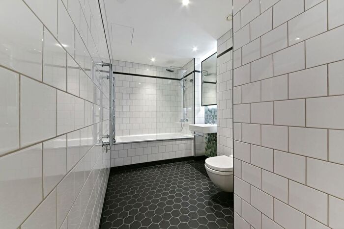 1 Bedroom Flat To Rent In Bridgewater House, London City Island, London, E14