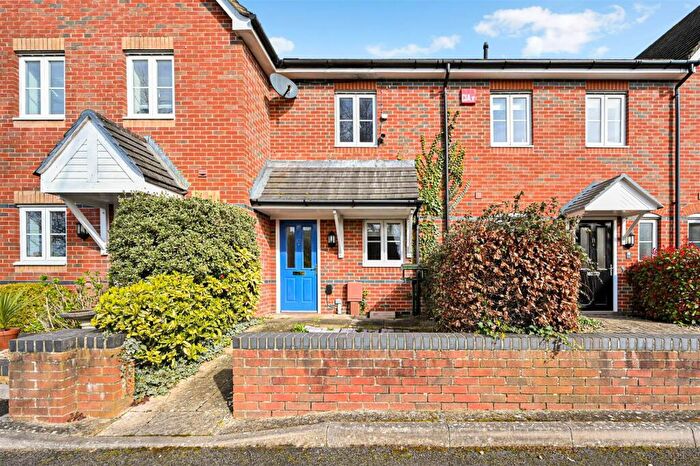 2 Bedroom House For Sale In School Close, Westergate, PO20