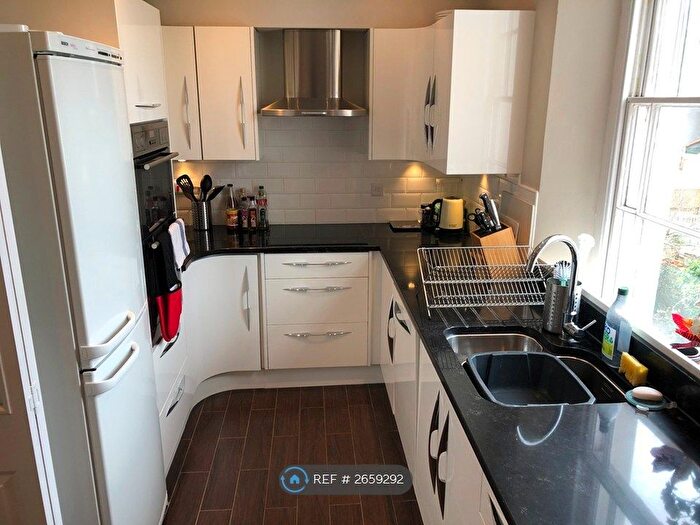 2 Bedroom Flat To Rent In Warwick Rd, Bristol, BS6