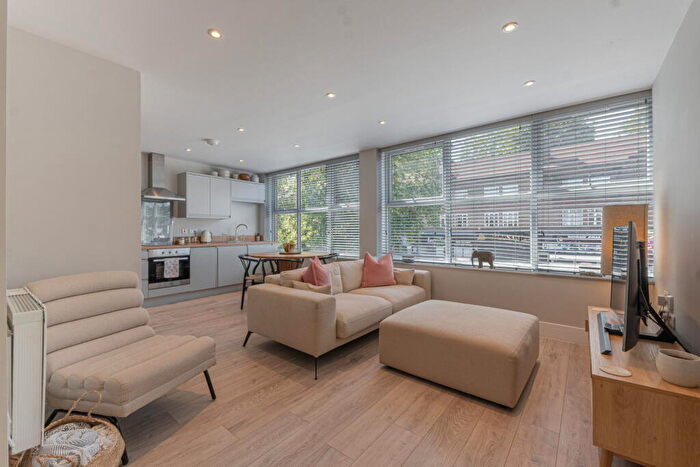 1 Bedroom Flat For Sale In Birmingham Road, Sutton Coldfield, B72