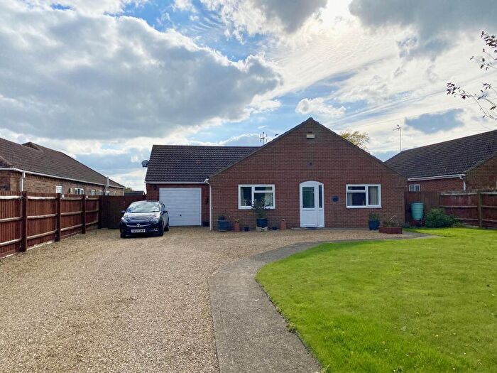 3 Bedroom Detached Bungalow For Sale In Cross Road, Sutton St Edmund, PE12