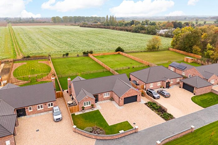 3 Bedroom Detached Bungalow For Sale In Main Street, Dorrington, LN4