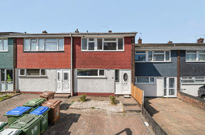 3 Bedroom Terraced House For Sale In York Terrace, Erith, Kent, DA8